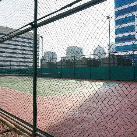 Pangsapuri 92 m² dengan 3 bilik tidur dan 2 bilik mandi peribadi di Senayan Jakarta Luaran gambar