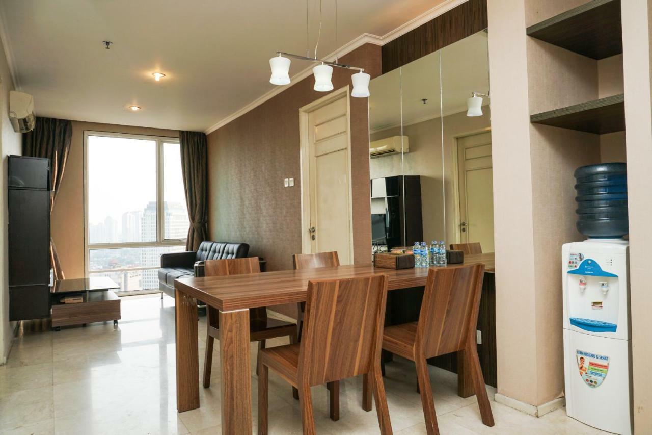 Pangsapuri 92 m² dengan 3 bilik tidur dan 2 bilik mandi peribadi di Senayan Jakarta Luaran gambar